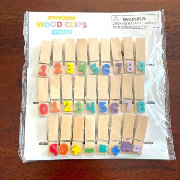 Target Bullseye PlayGround Learning School Supplies Wood clips Numbers New - Picture 1 of 4